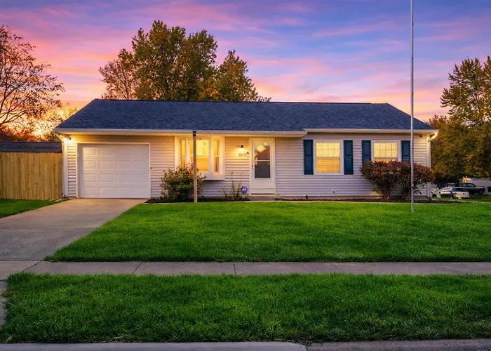 Private Ranch - Entire - 3 Bed - Hot Tub - King Bed - Fenced Yard - Pets & Kids Welcome - Game Shed - Free Wifi