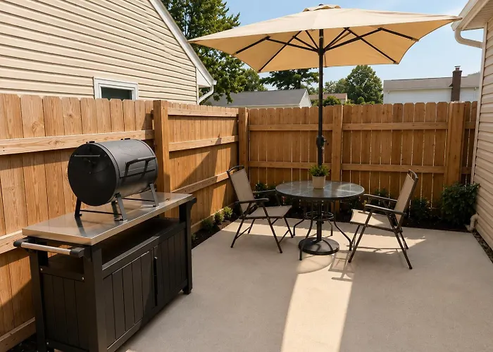 Private Ranch - Entire - 3 Bed - Hot Tub - King Bed - Fenced Yard - Pets & Kids Welcome - Game Shed - Free Wifi