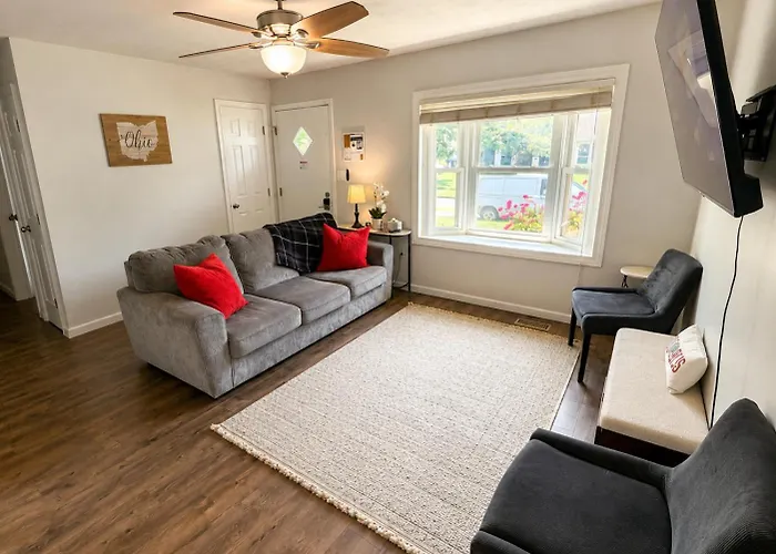 Private Ranch - Entire - 3 Bed - Hot Tub - King Bed - Fenced Yard - Pets & Kids Welcome - Game Shed - Free Wifi Holiday home