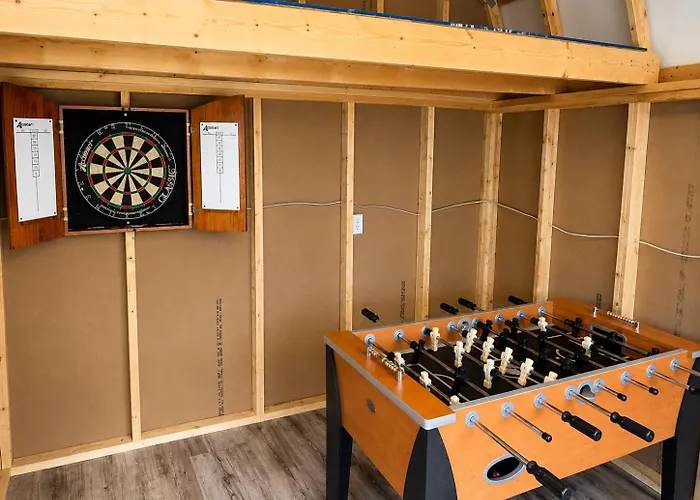 Holiday home Private Ranch - Entire - 3 Bed - Hot Tub - King Bed - Fenced Yard - Pets & Kids Welcome - Game Shed - Free Wifi