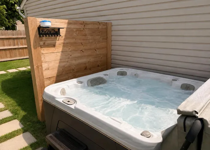 Private Ranch - Entire - 3 Bed - Hot Tub - King Bed - Fenced Yard - Pets & Kids Welcome - Game Shed - Free Wifi *